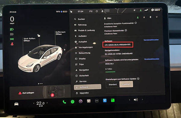 Tesla Softwareversion überprüfen